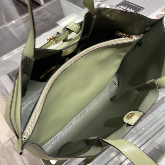 MICHAEL KORS Emilia Large Pebbled Leather Tote Bag Light Sage COLOR - Picture 9 of 16